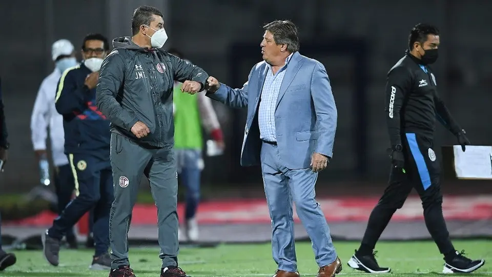 Piojo Herrera sobre polémica por cubrebocas: 'Lo voy a usar porque joden'