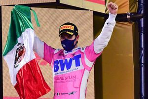 Checo Pérez: 'Me quiero quedar en la F1, pero no depende de mí'