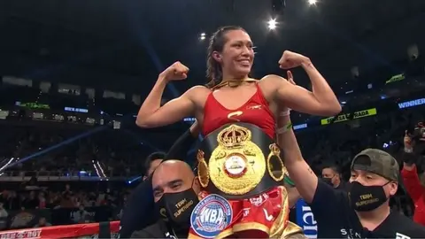 AMB: Seniesa Estrada se coronó Campeona Mundial Paja al vencer a Anabel Ortiz