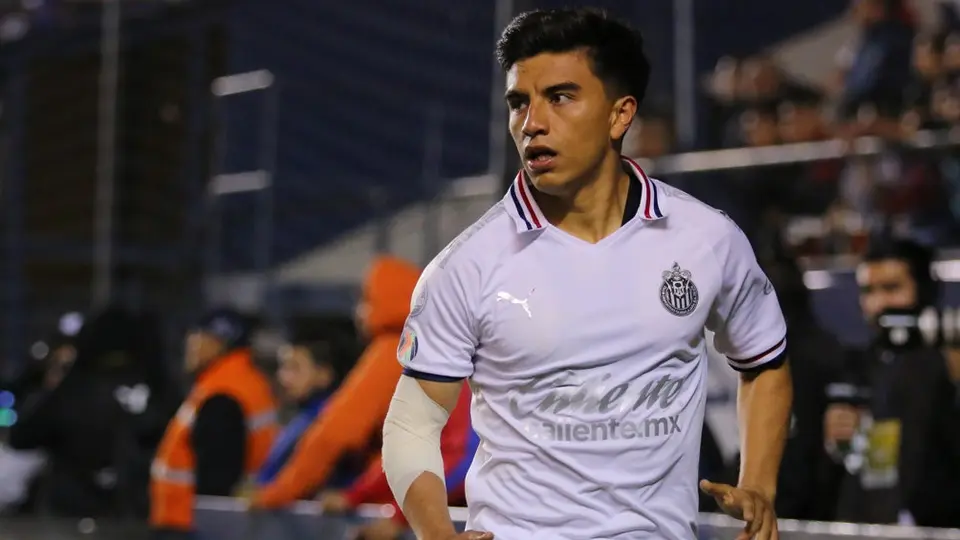 Chivas: Beltrán y Alexis Vega volvieron a dar positivo en nueva prueba de Covid