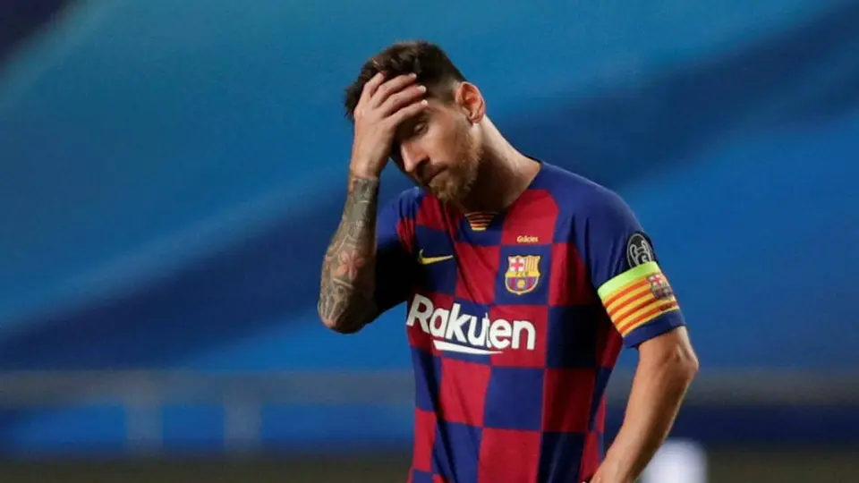 Barcelona: Negocia rebaja salarial con jugadores tras pérdidas millonarias