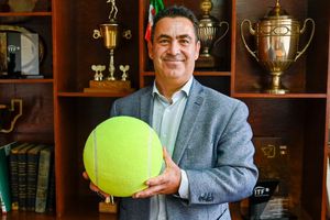 Abogados de Carlos González: 'El COM debe informar que Carlos va a dirigir el tenis'