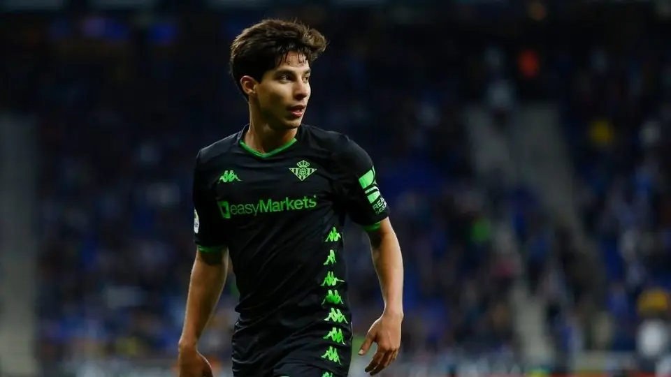 Diego Lainez: Betis recibió ofertas millonarias de la MLS y la Liga MX por el jugador