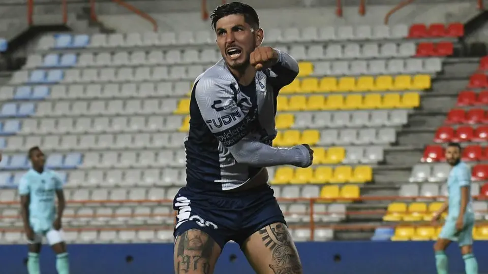 Pocho Guzmán: ¿Qué tatuajes mostró en su festejo de gol contra Mazatlán?