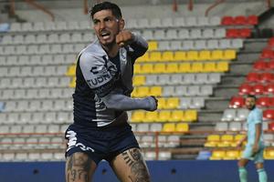 Pocho Guzmán: ¿Qué tatuajes mostró en su festejo de gol contra Mazatlán?