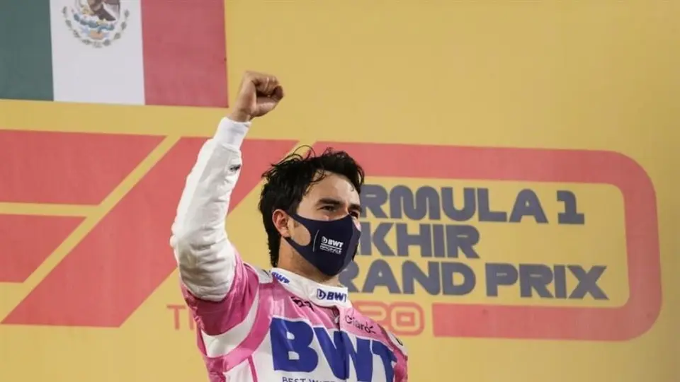 Checo Pérez rompió en llanto tras ganar GP: 'Espero que mi hijo haya visto la carrera'