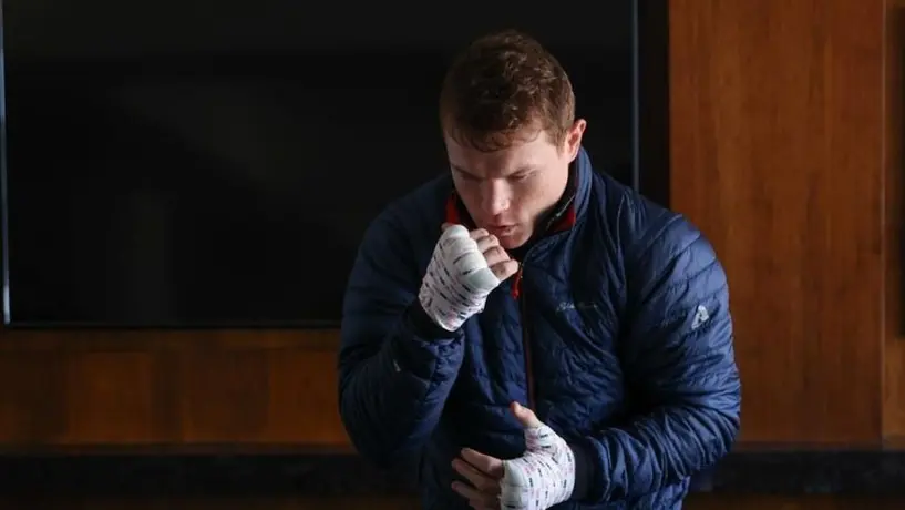 Canelo Álvarez: Paty Cantú entonará el Himno Nacional en la pelea ante Smith