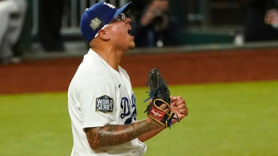 Julio Urías: ¿Con qué canción saltó al campo en el Juego 6 de la Serie Mundial?