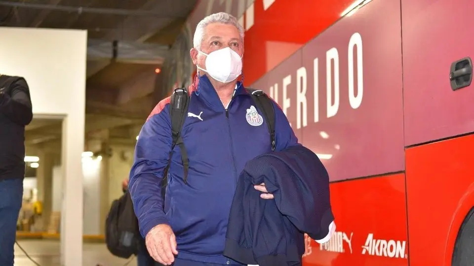 Chivas: Víctor Manuel Vucetich volvió a cambiar su alineación por cuarto partido consecutivo