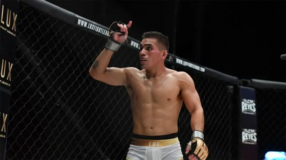 Beltrán vs Mendoza, duelo de contrastes por el título Gallo de Lux Fight League