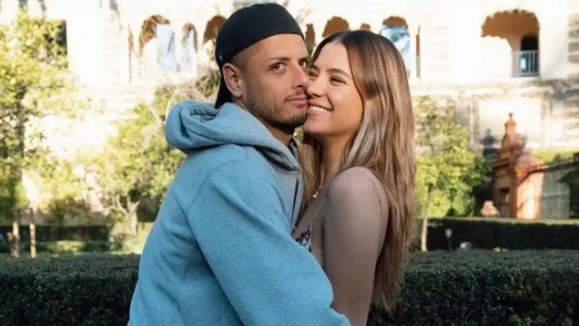 Chicharito Hernández: Su pareja presumió su cuerpo al natural a seis semanas de dar a luz