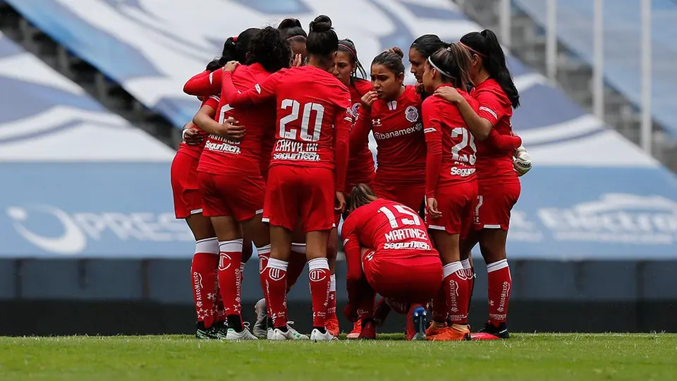 Liga MX Femenil: Portera de Toluca propinó fuerte golpe a delantera de Puebla