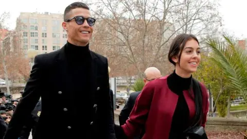 Georgina Rodríguez reveló que Cristiano tiene 'prohibido' hacer tareas domésticas