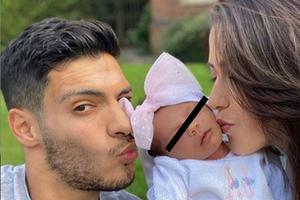Raúl Jiménez: Hija del delantero del Wolverhampton recibió regalos de Chespirito