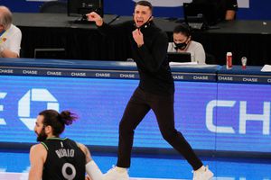 NBA: Ryan Saunders, despedido de los Timberwolves