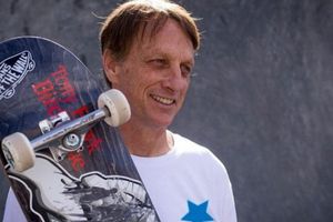 Video: Tony Hawk sorprendió con espectacular 720 a sus 52 años