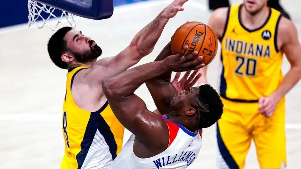 NBA: Zion Williamson reventó el aro de la canasta con una descomunal clavada