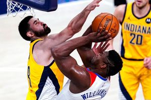 NBA: Zion Williamson reventó el aro de la canasta con una descomunal clavada