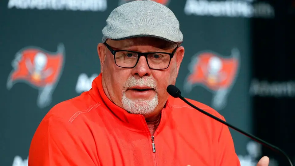 NFL: Bruce Arians, head coach de Buccaneers, no aceptará dirigir desde un palco