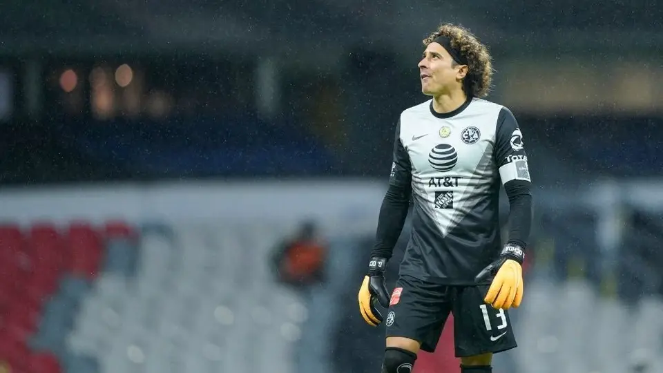 Guillermo Ochoa: Mario Carrillo le rogó a Aguirre para que Memo fuera titular en 2010