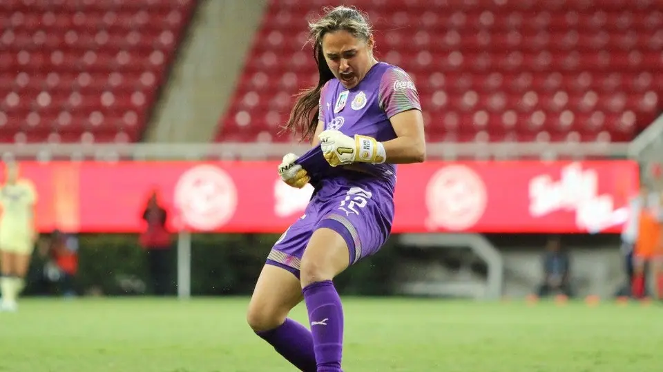 Blanca Félix: 'Es Chivas, no estamos defendiendo a cualquier equipo'