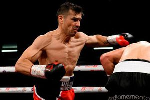 Maravilla Martínez ganó por nocaut a Koivula y dio otro paso rumbo al título mundial