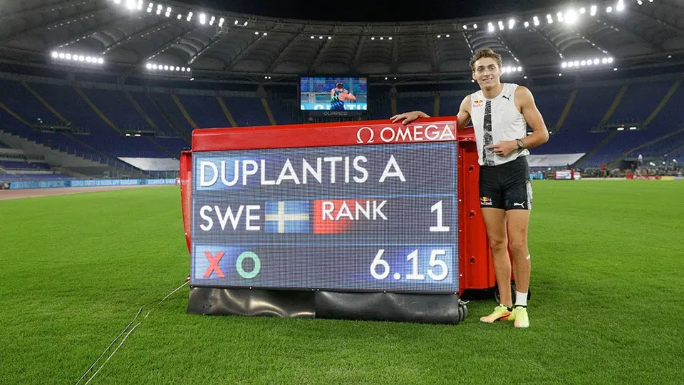 Armand Duplantis rompió récord mundial de salto de pértiga que duró 26 años