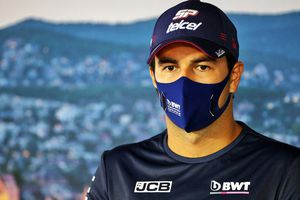 Checo Pérez: El piloto mexicano está aislado tras prueba "no concluyente" de Covid-19