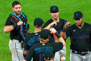 MLB suspendió siete juegos tras positivos por Coronavirus de Marlins