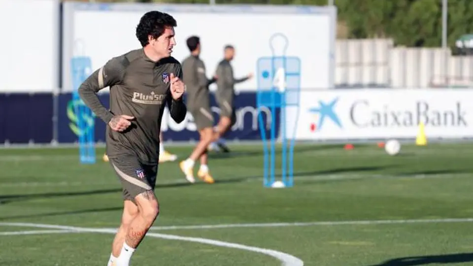 Atlético de Madrid: Giménez supera el Covid-19 y regresa a las prácticas