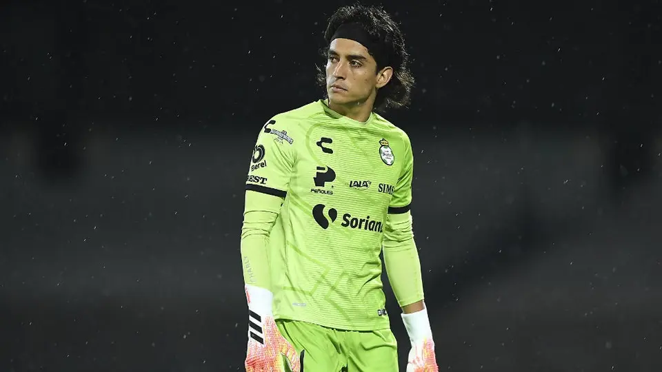 Oswaldo Sánchez: 'Acevedo tiene condiciones para pelear un puesto en el Tri'