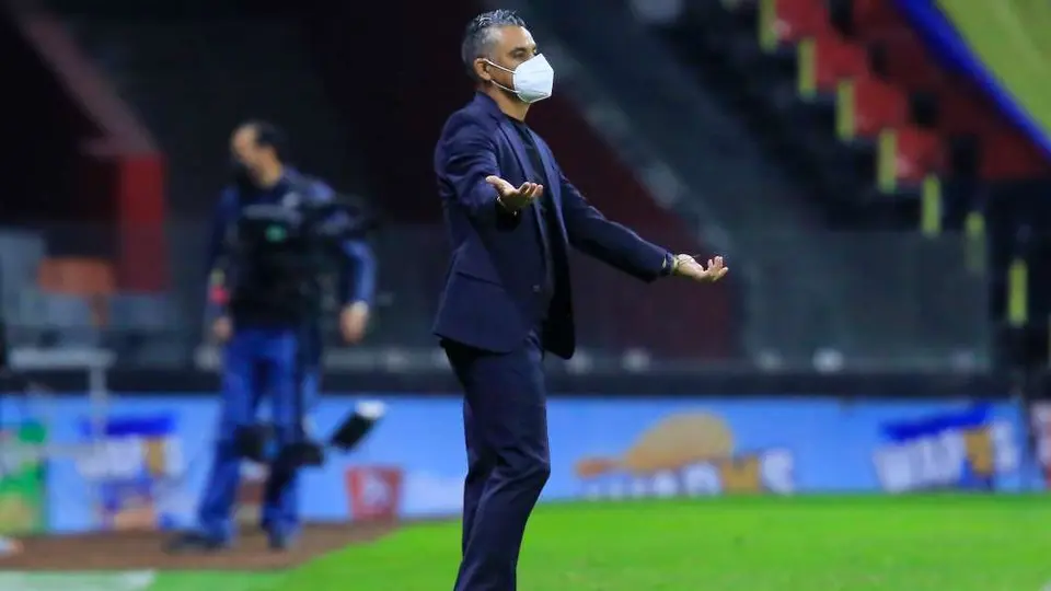 Pity Altamirano: 'No hablaré del arbitraje, soy intenso al dirigir y ellos piensan que soy agresivo'