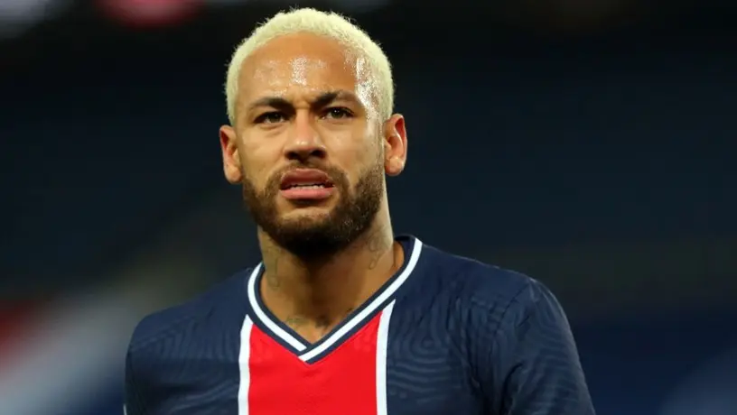 Neymar dejó la mansión en donde se llevaría a cabo una fiesta