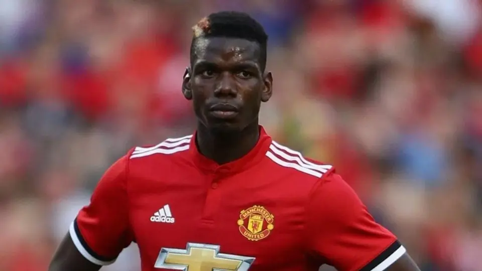 Manchester United habría renovado a Paul Pogba para evitar que se vaya al Real Madrid
