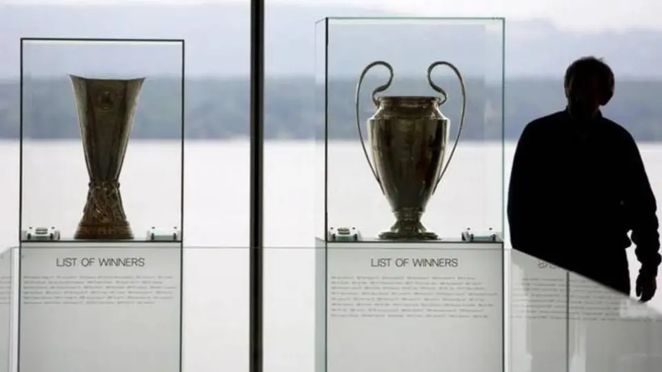 UEFA: Equipos deberán hacer pruebas de Covid-19 dos días antes de cada juego europeo