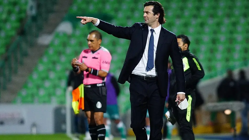 América: Santiago Solari afirmó estar feliz con su plantilla y la competencia interna