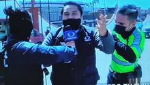 Video: Reportero fue detenido mientras realizaba un enlace en vivo