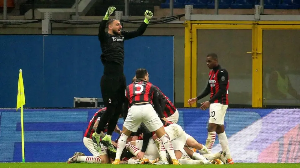 Milan: Venció a la Lazio con gol agónico de Theo Hernández y termina el año líder de Serie A