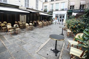 Coronavirus: Francia cierra cafés y bares en París para detener epidemia de Covid-19