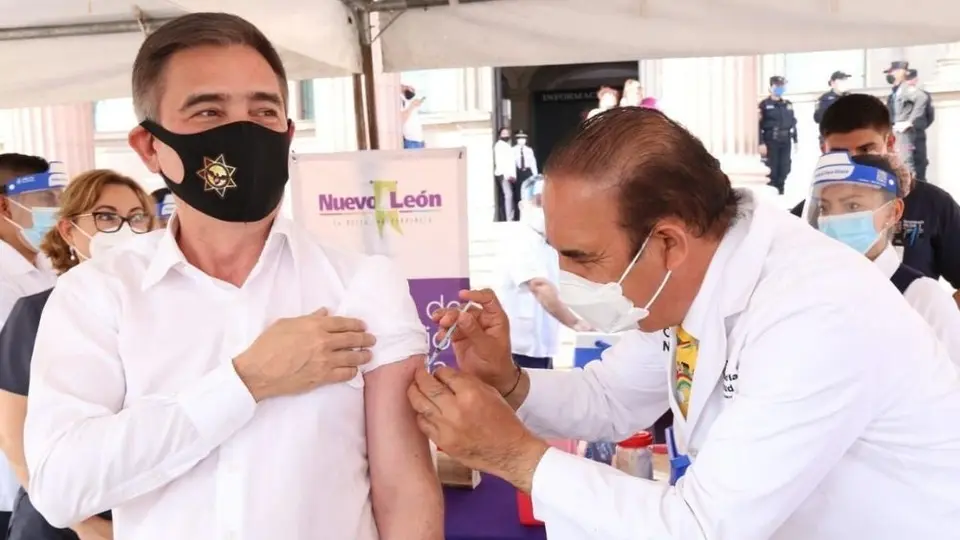 Coronavirus: Nuevo León regresó más de 4 mil vacunas mal refrigeradas de Sinovac