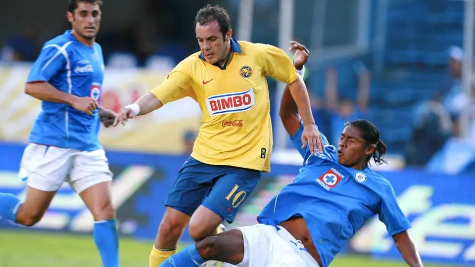 Huiqui sobre Clásico Joven: 'Cruz Azul está jugando mejor que América'