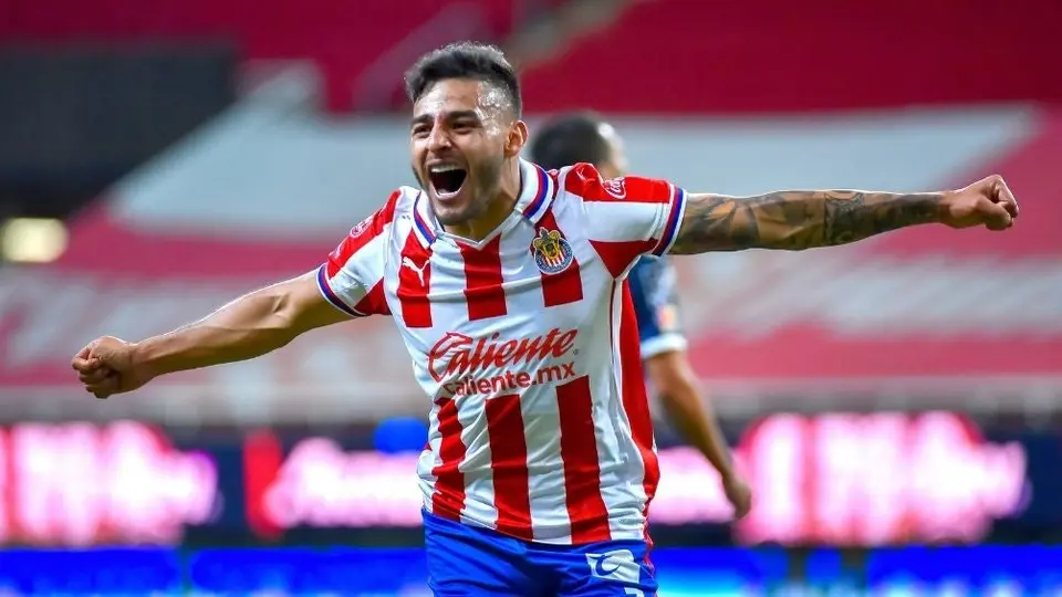 Chivas: Arturo Brizio reconoció que hubo error arbitral en el segundo gol del Rebaño