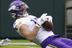 NFL: Adam Thielen, en la lista de reserva de Covid-19 de los Vikings