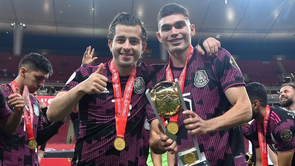Lira sobre Vásquez y Mozo: 'Es una motivación para todos que hayan quedado campeones'