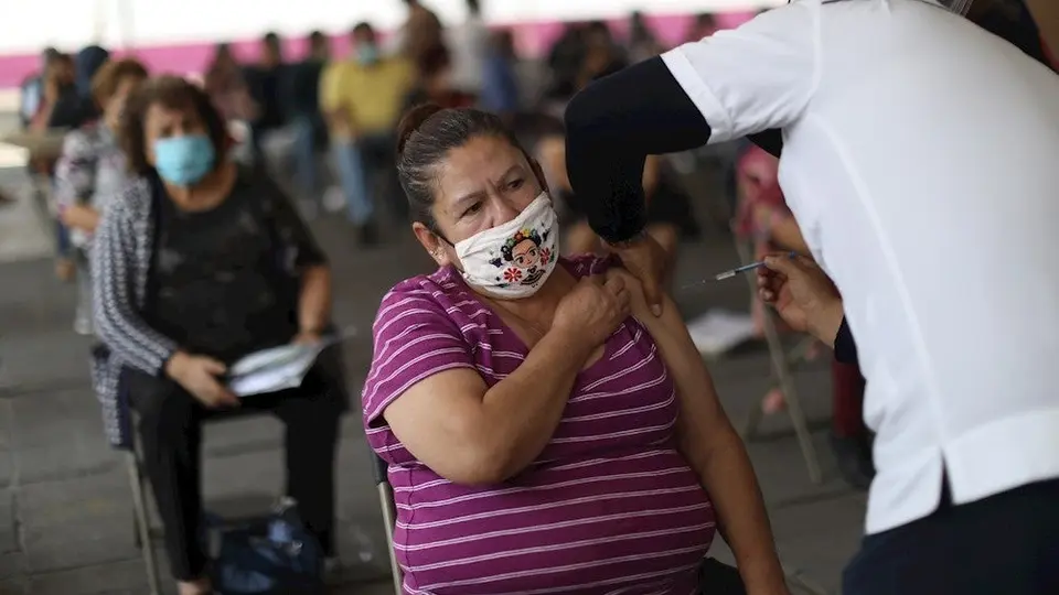 CDMX: ¿Cuáles serán las siguientes alcaldías en vacunar adultos mayores?