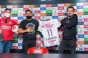 Xolos: Presumió a integrantes de La Cotorrisa como sus nuevos 'fichajes'