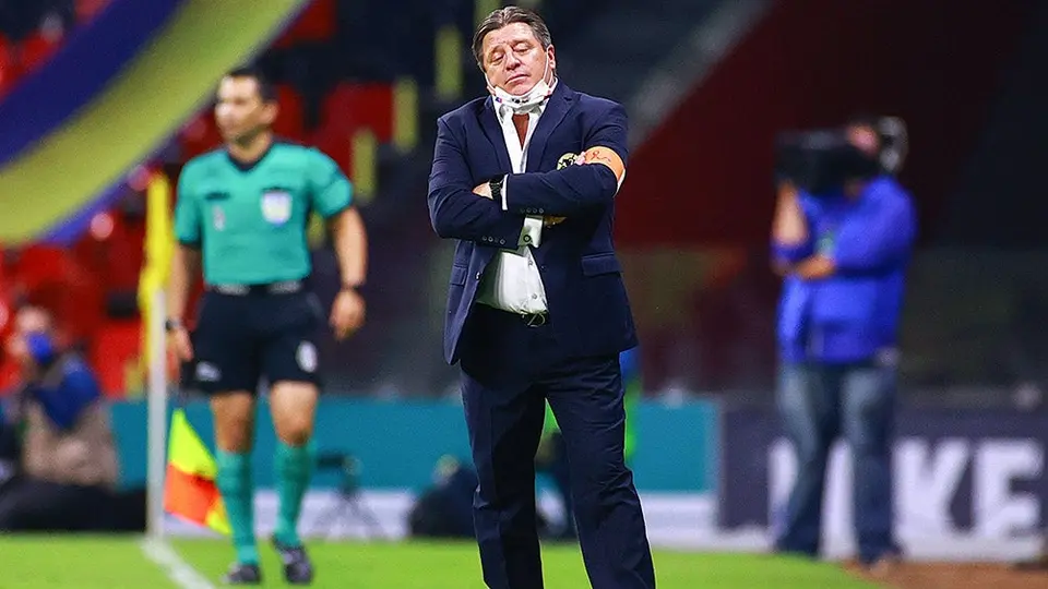 América: Piojo Herrera, molesto con el comunicado de su salida del club