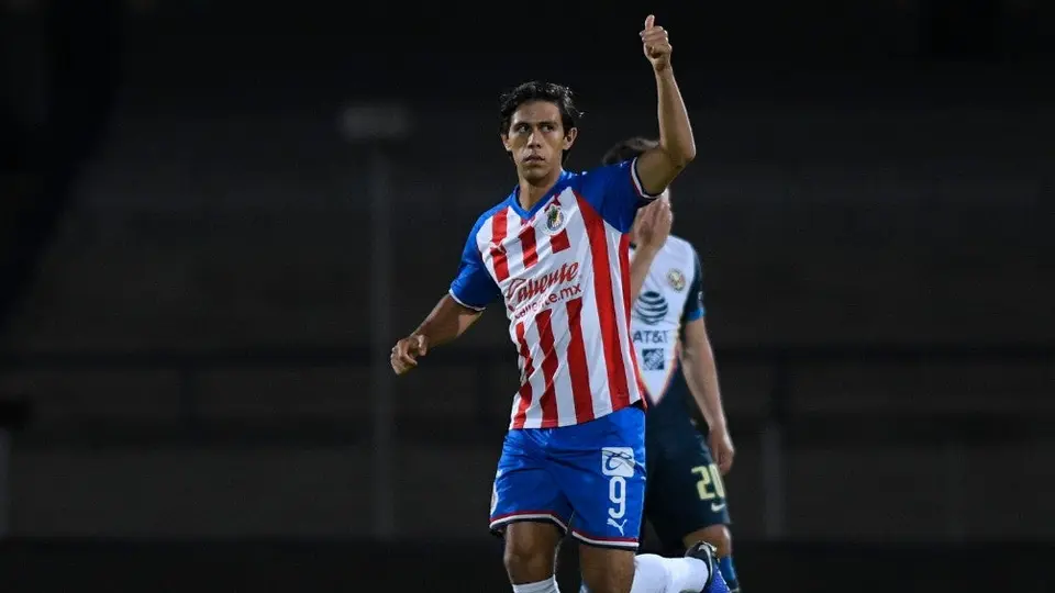 JJ Macías: Chivas aceptaría oferta de 12 mde de la Real Sociedad