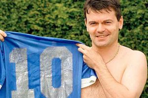 Maradona: Steve Hodge reveló que no vendería el Jersey que cambió con D10S en México 86