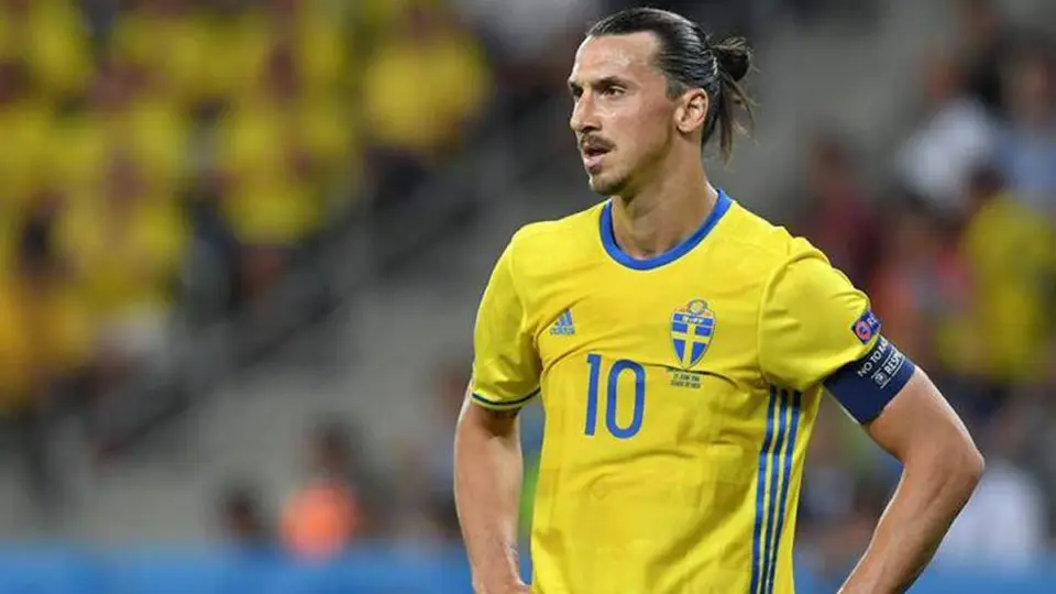 Zlatan rompió en llanto en conferencia de prensa en su regreso a la selección de Suecia